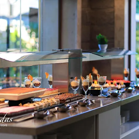 Апартхотел Cascadas Family Слънчев бряг