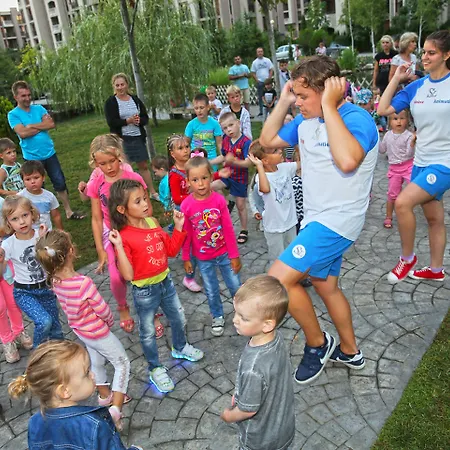 Апартхотел Cascadas Family 4*