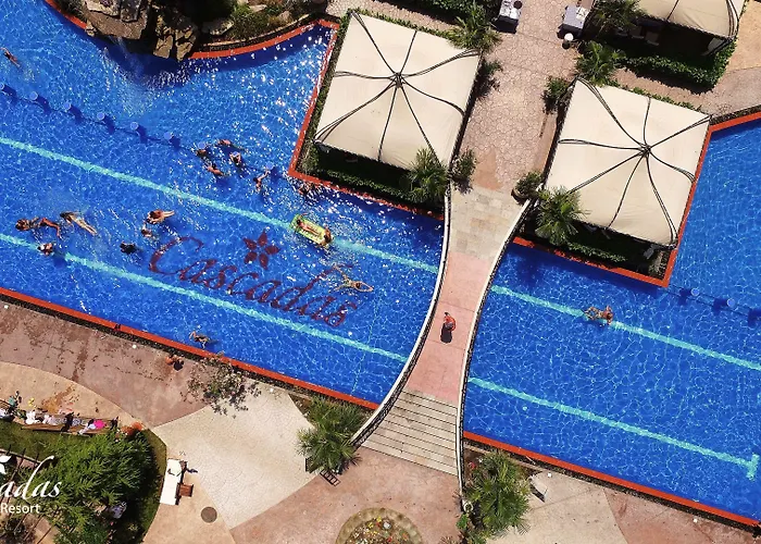 Hotel apartamentowy Cascadas Family 4*