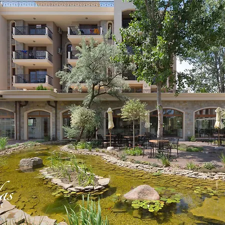 Cascadas Family Apartmanhotel 4*