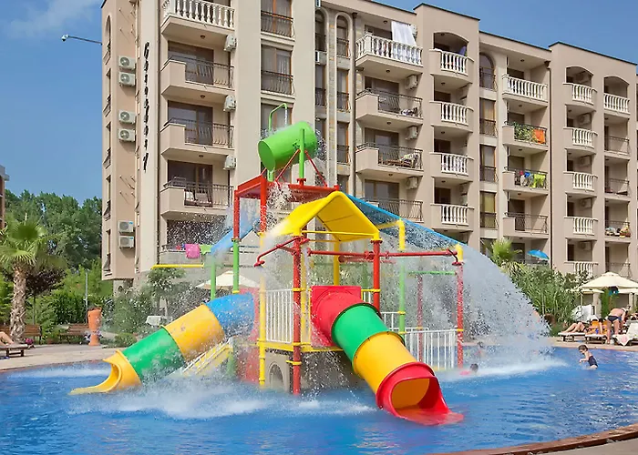 Cascadas Family アパートホテル サニービーチ